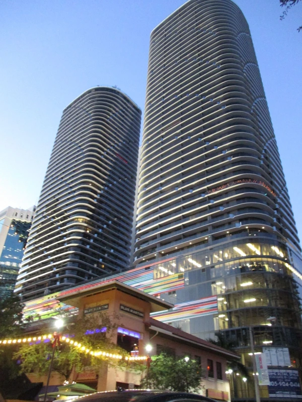 Edifício Comercial — Faria Lima — resultado final